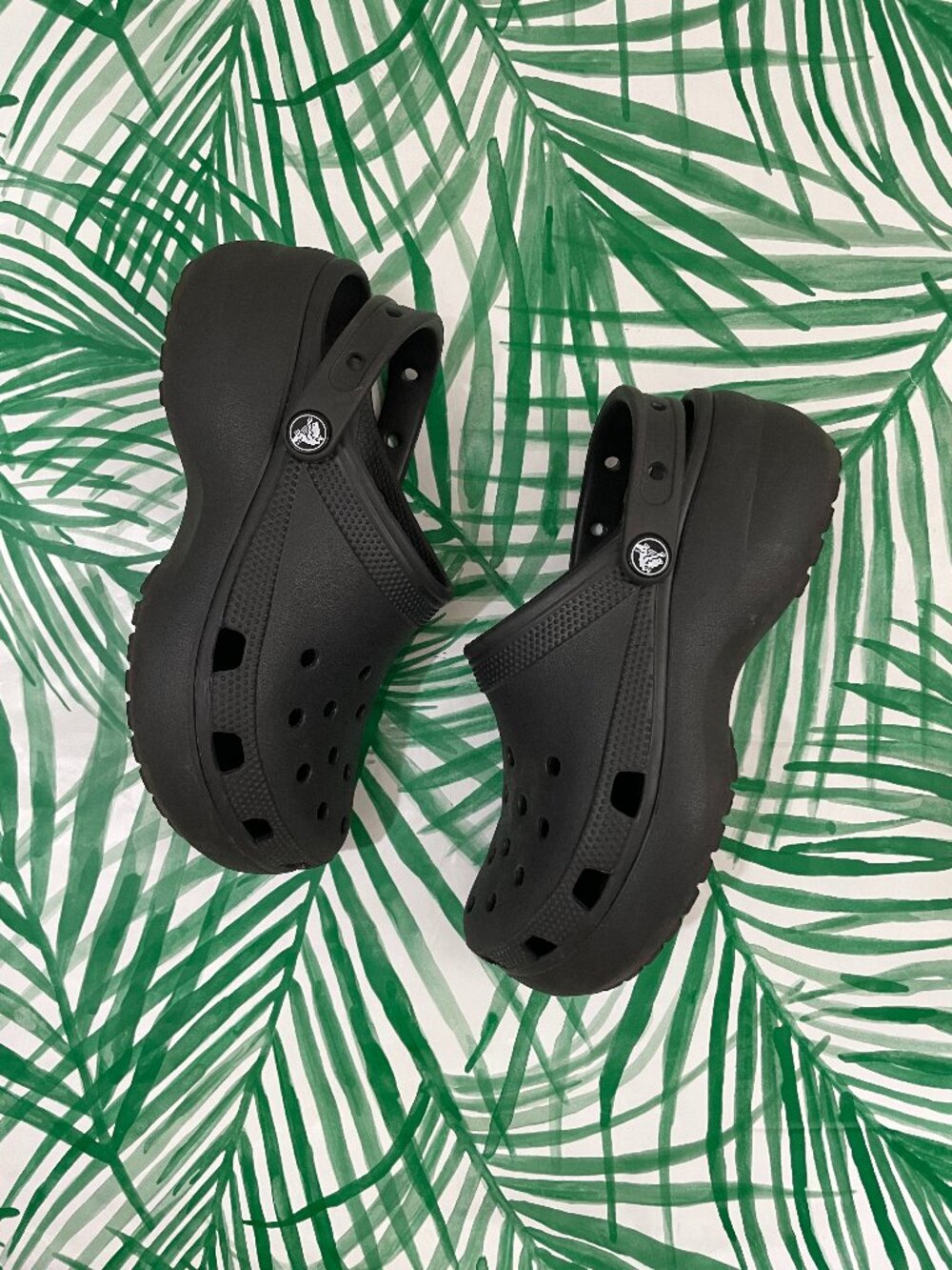 Crocs Classic Platform Clogs in Black Women's Size 8